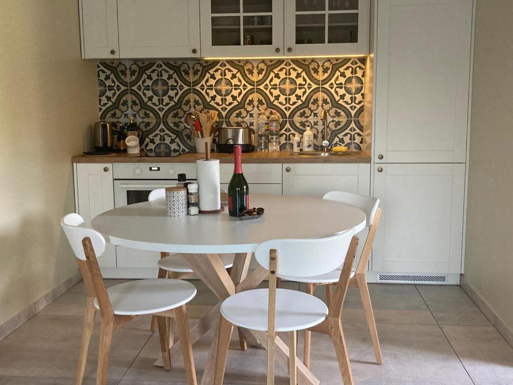 Luci Juras Apartamenti 2 Roja Buitenkant foto